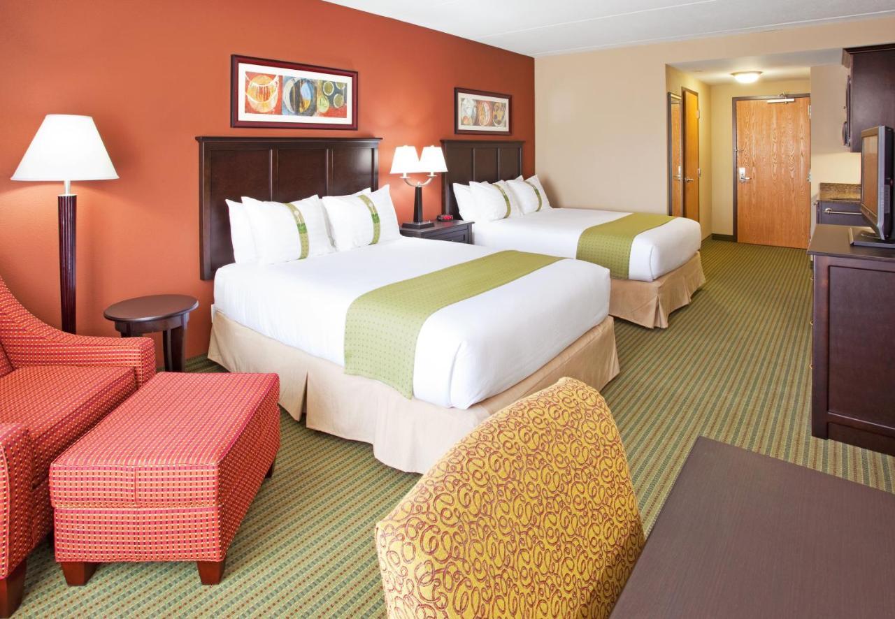 Holiday Inn Midland By Ihg Exterior foto